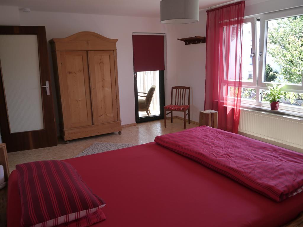 Punkrock Harbour Pension Baehr Karlsruhe Bagian luar foto