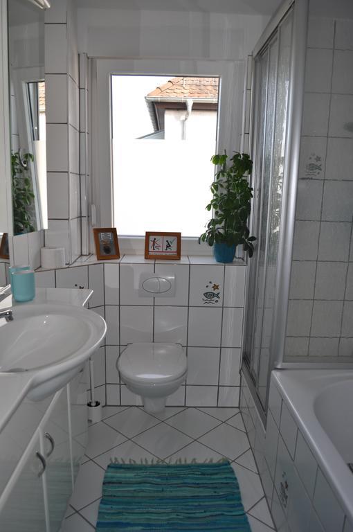 Punkrock Harbour Pension Baehr Karlsruhe Bagian luar foto