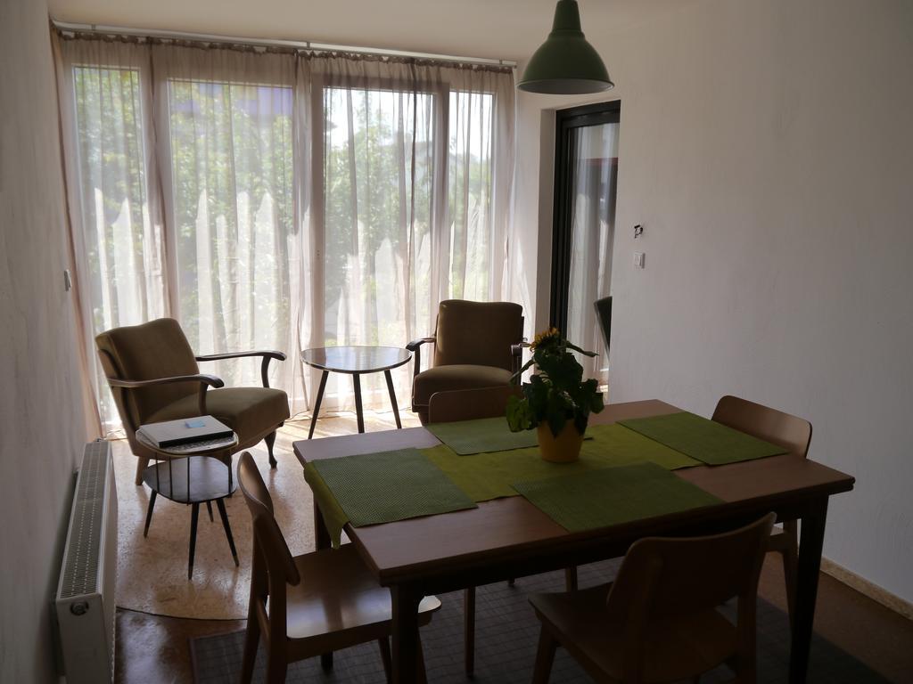 Punkrock Harbour Pension Baehr Karlsruhe Bagian luar foto